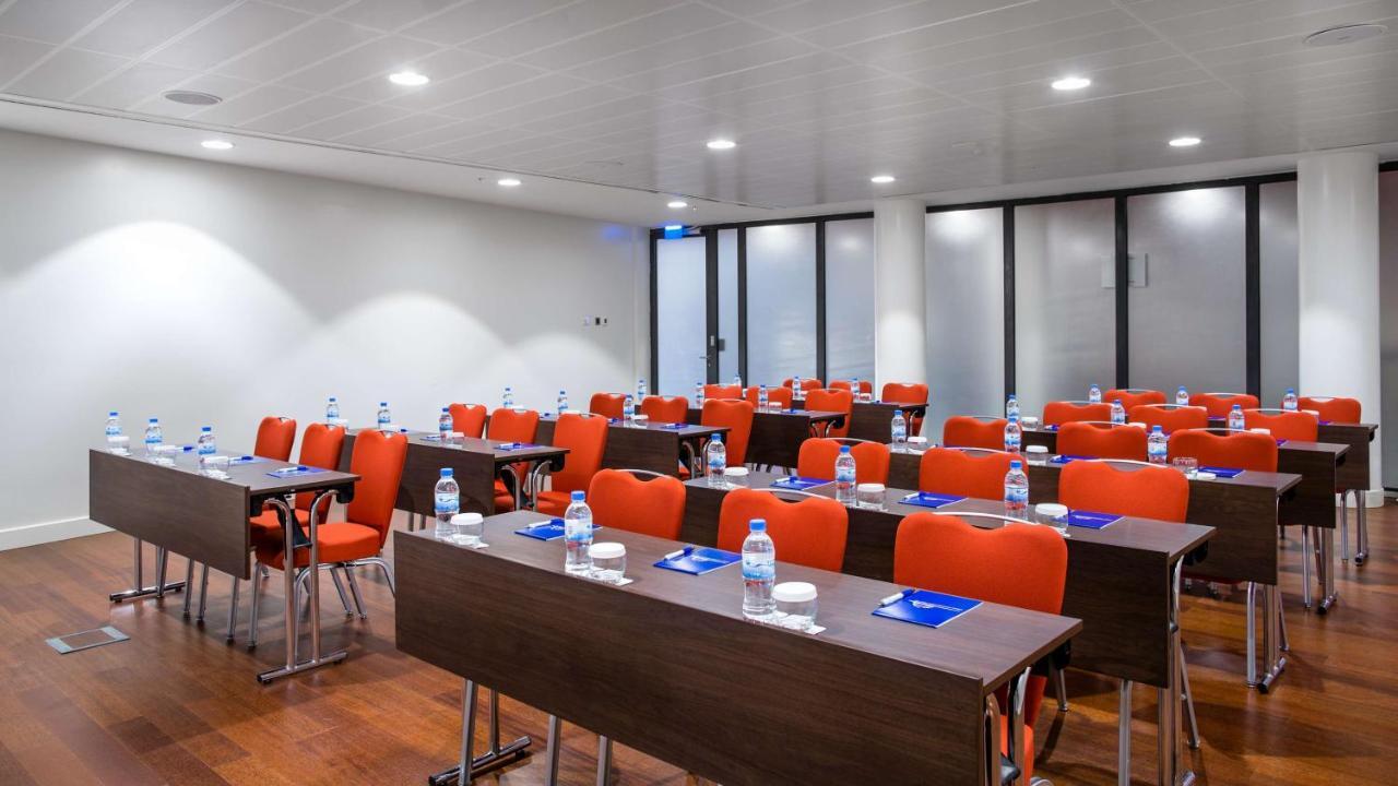 Radisson Blu Hotel & Convention Centre Kigali Dış mekan fotoğraf Meeting room